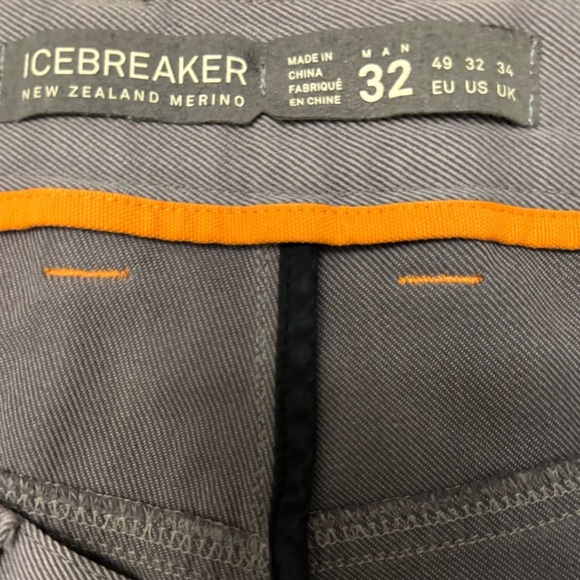 Icebreaker New Zealand Merino Wool Light Gray Cargo Shorts. Size 32. - Picture 5 of 6
